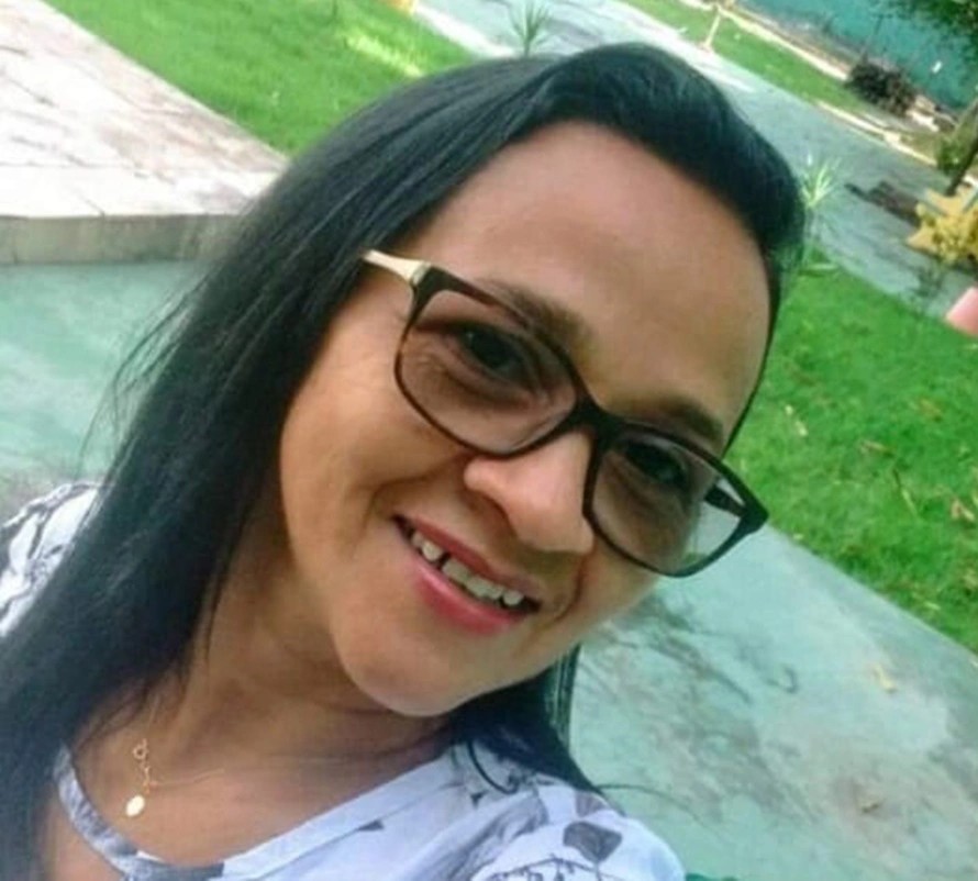 Mulher é morta a facadas pelo marido que não aceitava fim da relação